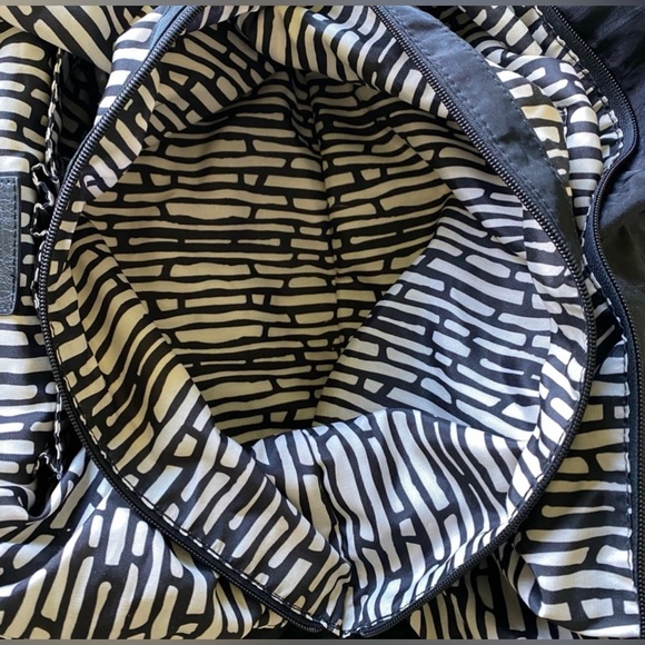 HOBO International | Black Victorian Nylon Large Hand Travel Shoulder Bag - Picture 6 of 10